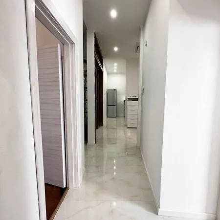 Central Apartment 公寓 蒙特卡蒂尼泰尔梅