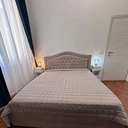 Central Apartment Apartamento