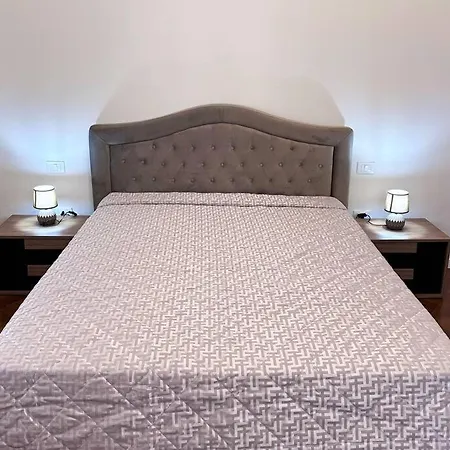 Central Apartment 公寓 蒙特卡蒂尼泰尔梅